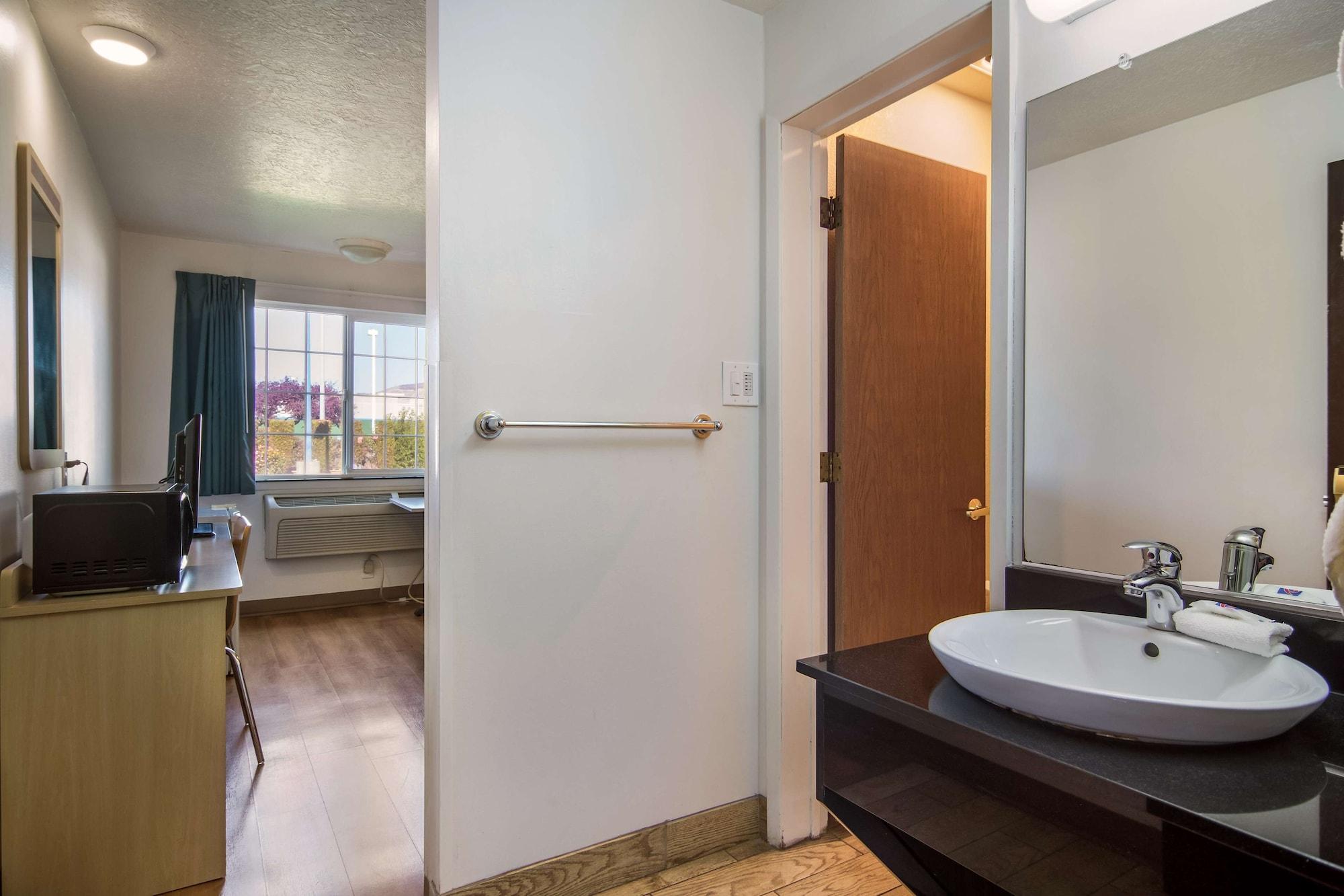 Motel 6-The Dalles, Or Exterior photo
