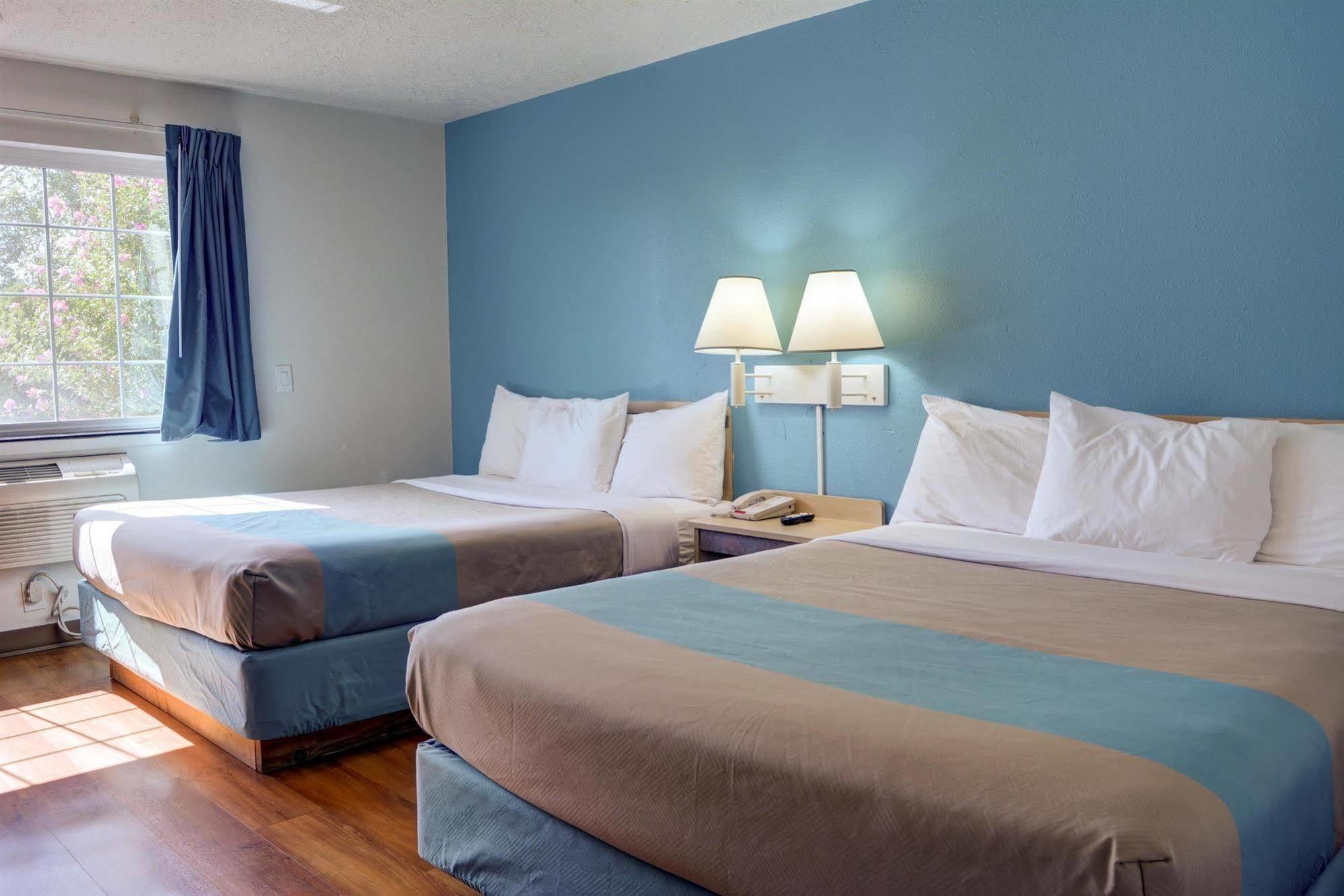 Motel 6-The Dalles, Or Exterior photo