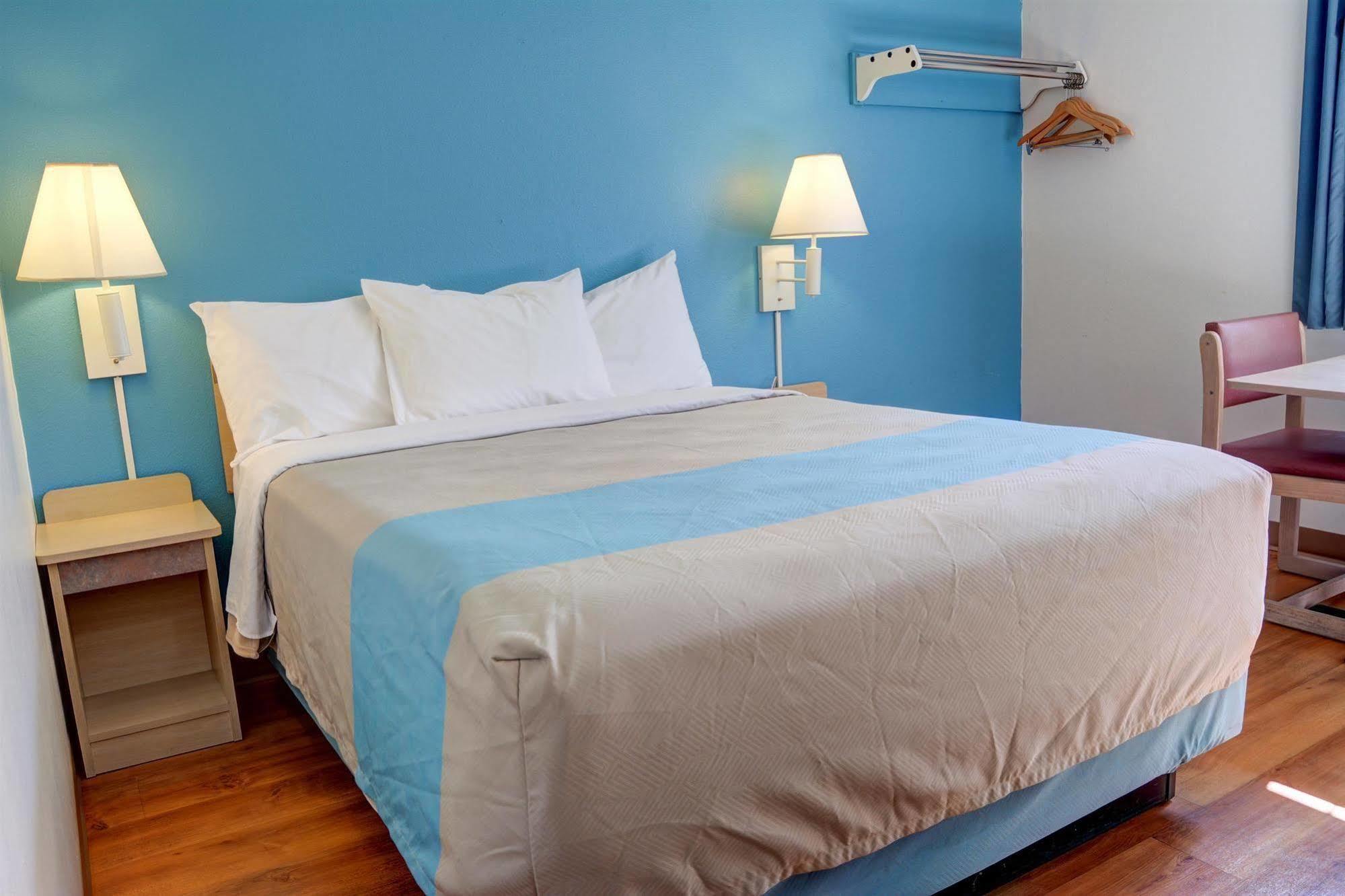 Motel 6-The Dalles, Or Exterior photo